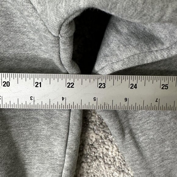 McQueen and the Violet Fog Sweatshirt Mens Large Gray Crewneck Embroidered NWOT - Picture 5 of 8